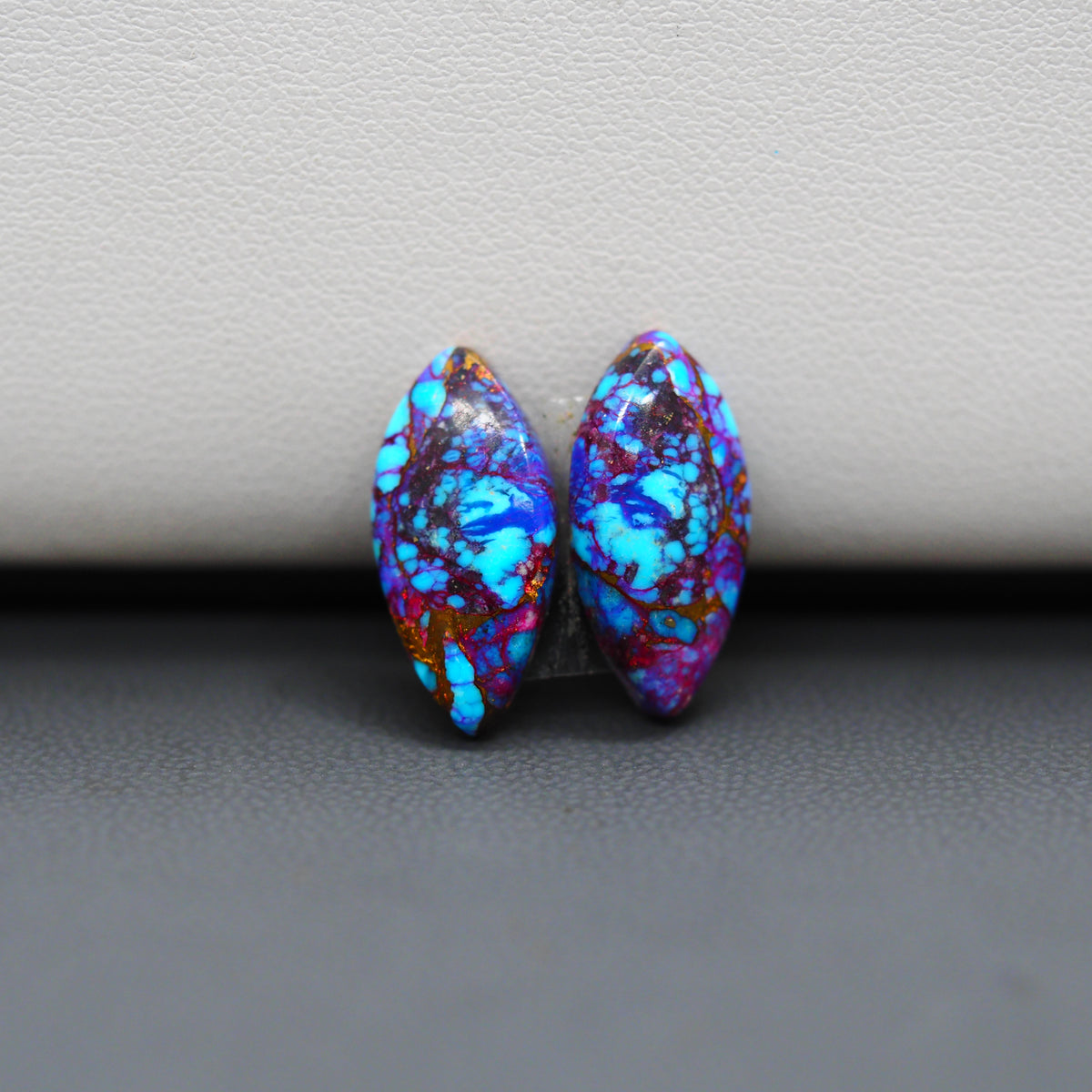 Stabilized Purple Mohave (Mojave) Turquoise marquise cabochon pair 17x8x3mm 8.5ct - purple with blue Kingman turquoise nuggets - photo 4 - Pedra Gems.