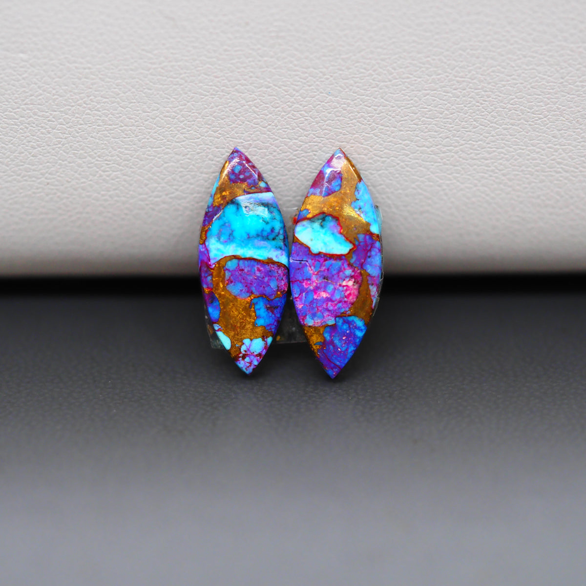 Stabilized Purple Mohave (Mojave) Turquoise marquise cabochon pair 20x7x4mm 9.5ct - purple with blue Kingman turquoise nuggets - photo 4 - Pedra Gems.