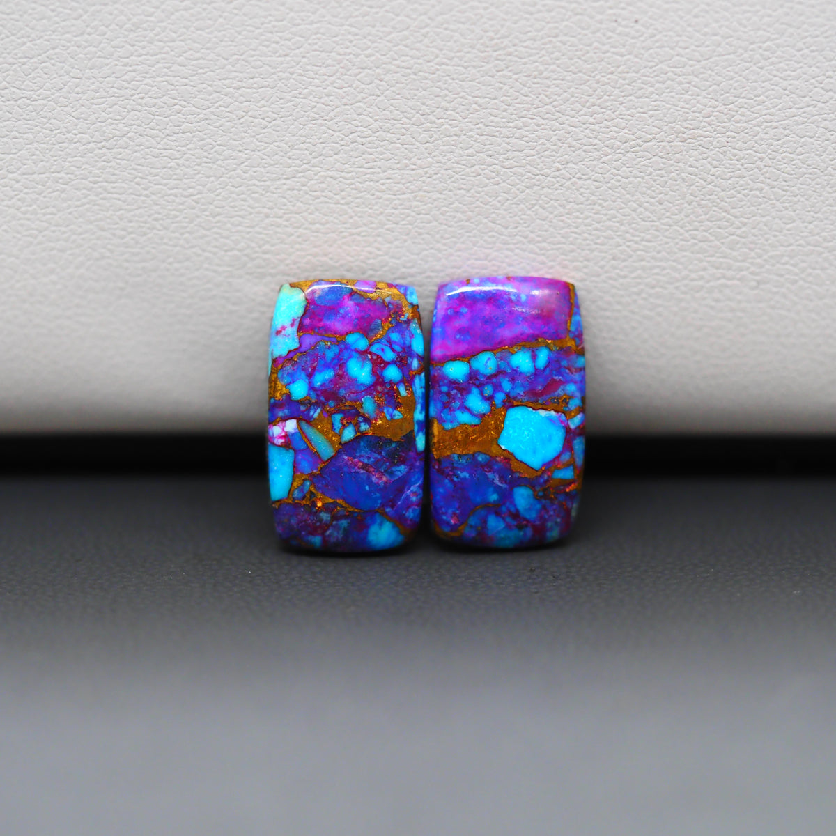 Stabilized Purple Mohave (Mojave) Turquoise rectangle cabochon pair 17x10x3mm 12.5ct - purple with blue Kingman turquoise nuggets - photo 4 - Pedra Gems.