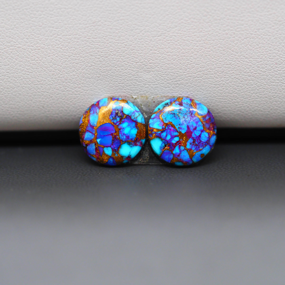 Stabilized Purple Mohave (Mojave) Turquoise round cabochon pair 12x12x3mm 7.5ct - purple with blue Kingman turquoise nuggets - photo 2 - Pedra Gems.
