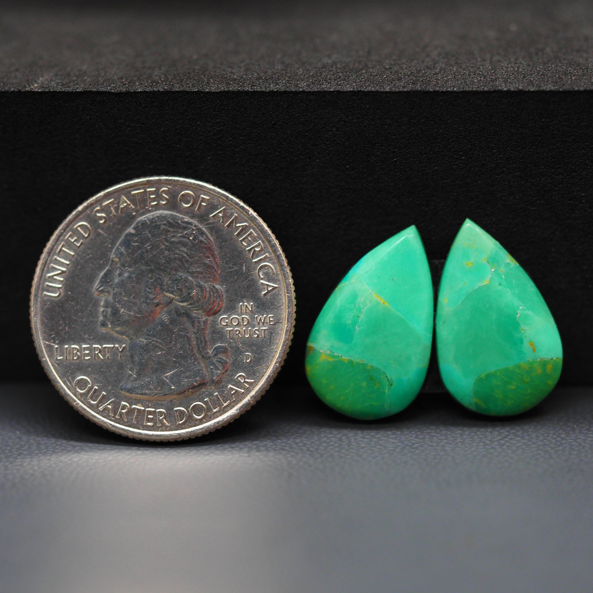 Mohave Mojave turquoise composite pair 18x11x3mm 9ct pear cabochon Kingman - photo 1