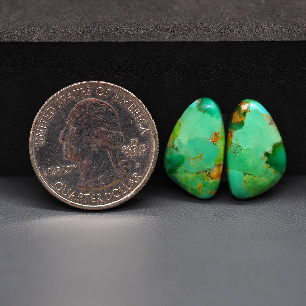 Mohave Mojave turquoise composite pair 18x11x3mm 11ct freeform cabochon Kingman - photo 1
