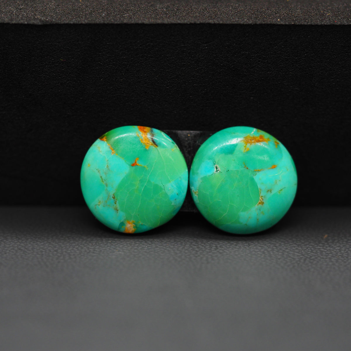 Mohave Mojave turquoise composite pair 15x15x3mm 10.5ct round cabochon Kingman - photo 4