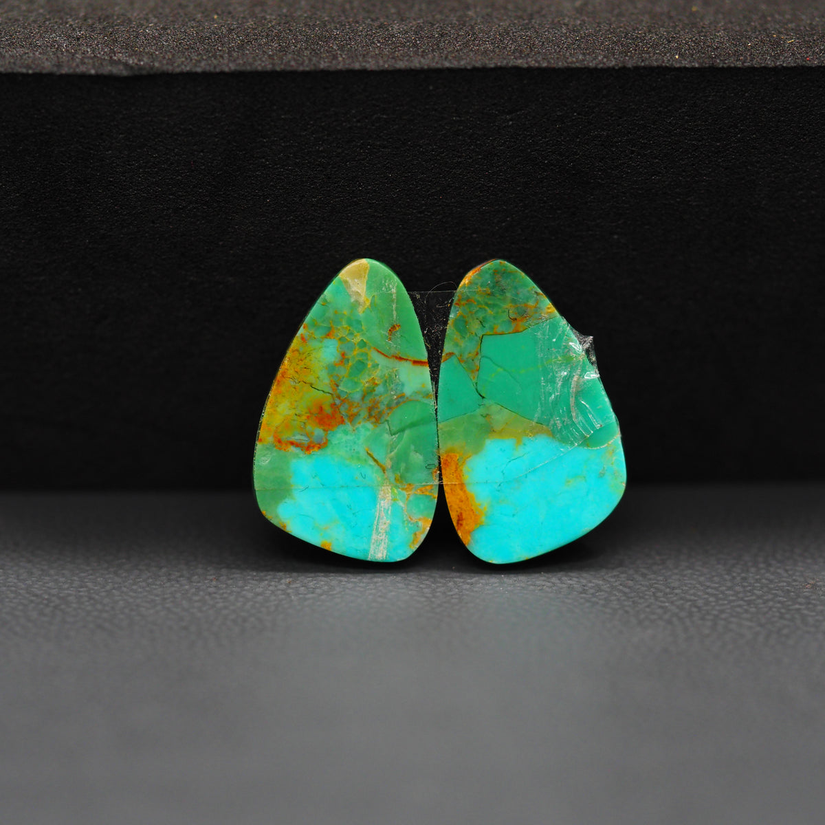 Mohave Mojave turquoise composite pair 18x11x4mm 12.5ct freeform cabochon Kingman - photo 3