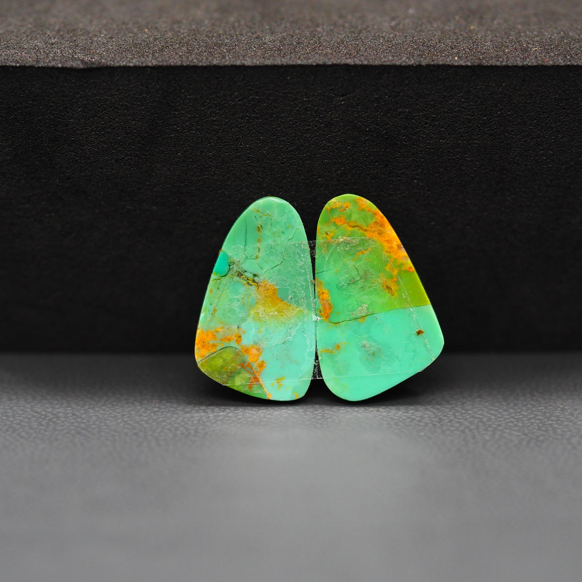 Mohave Mojave turquoise composite pair 18x11x4mm 11.5ct freeform cabochon Kingman - photo 3