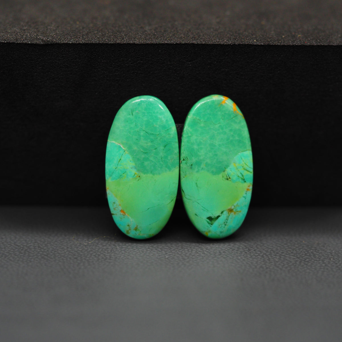 Mohave Mojave turquoise composite pair 22x11x3mm 11.5ct oval cabochon Kingman - photo 4