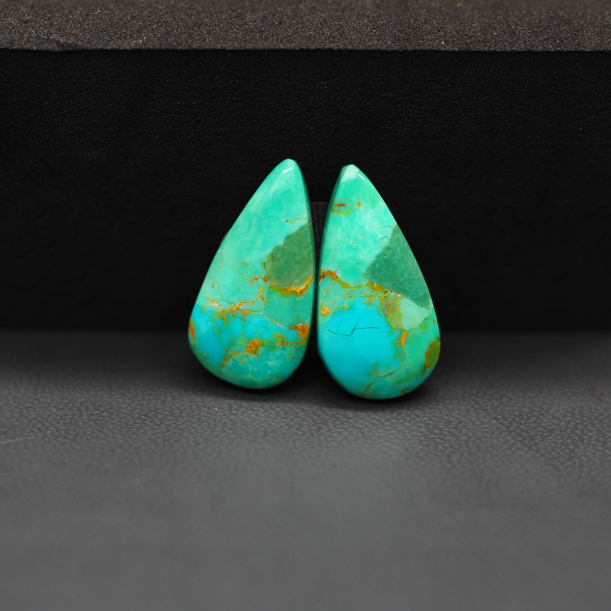 Mohave Mojave turquoise composite pair 20x11x3mm 10.5ct pear cabochon Kingman - photo 4