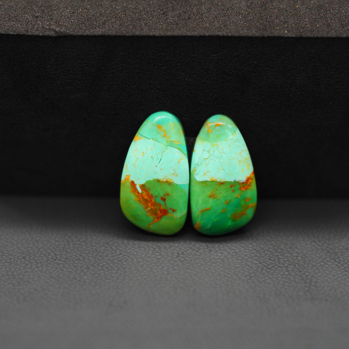 Mohave Mojave turquoise composite pair 18x10x3mm 9.5ct freeform cabochon Kingman - photo 4
