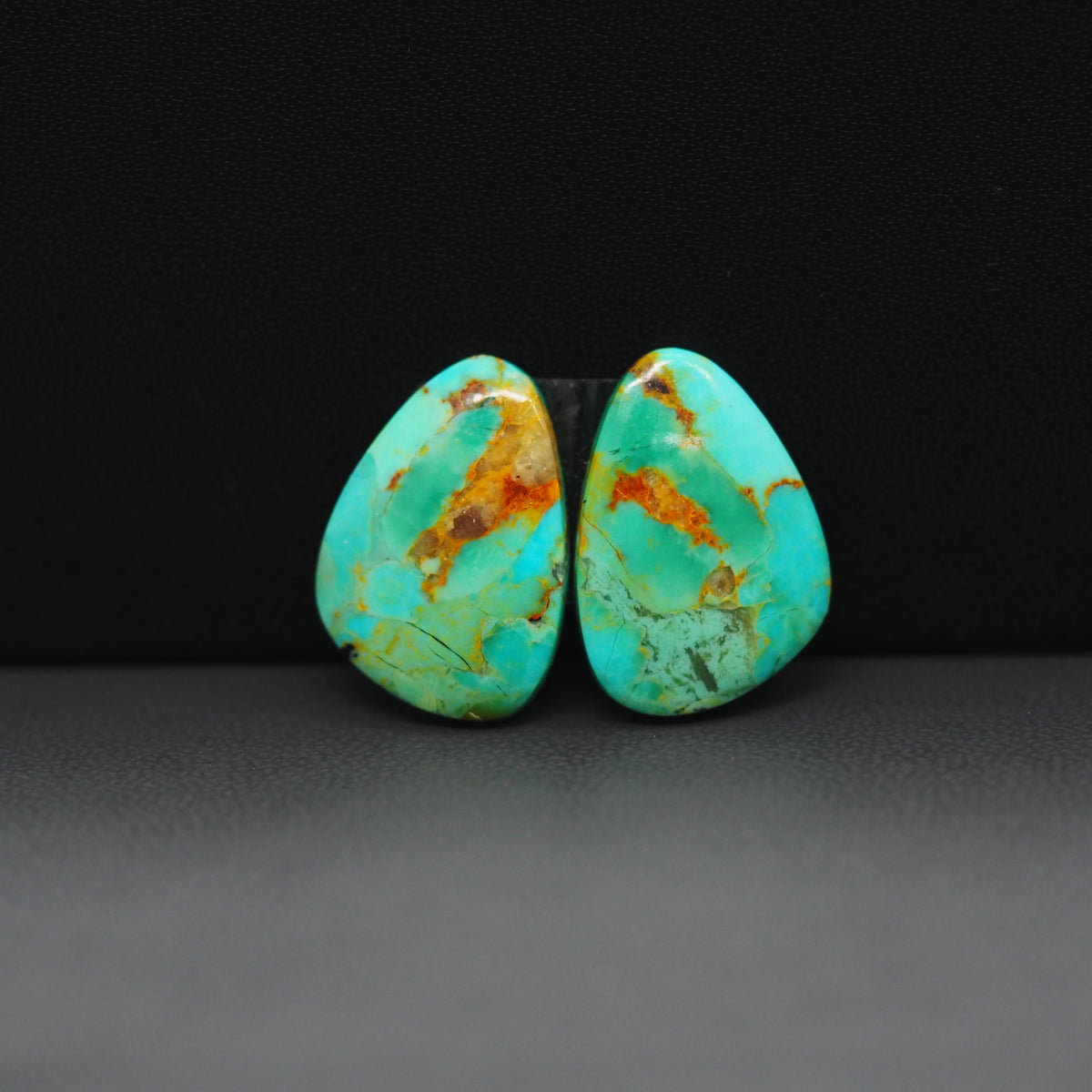 Mohave Mojave turquoise composite pair 18x14x3mm 12ct freeform cabochon Kingman - photo 4