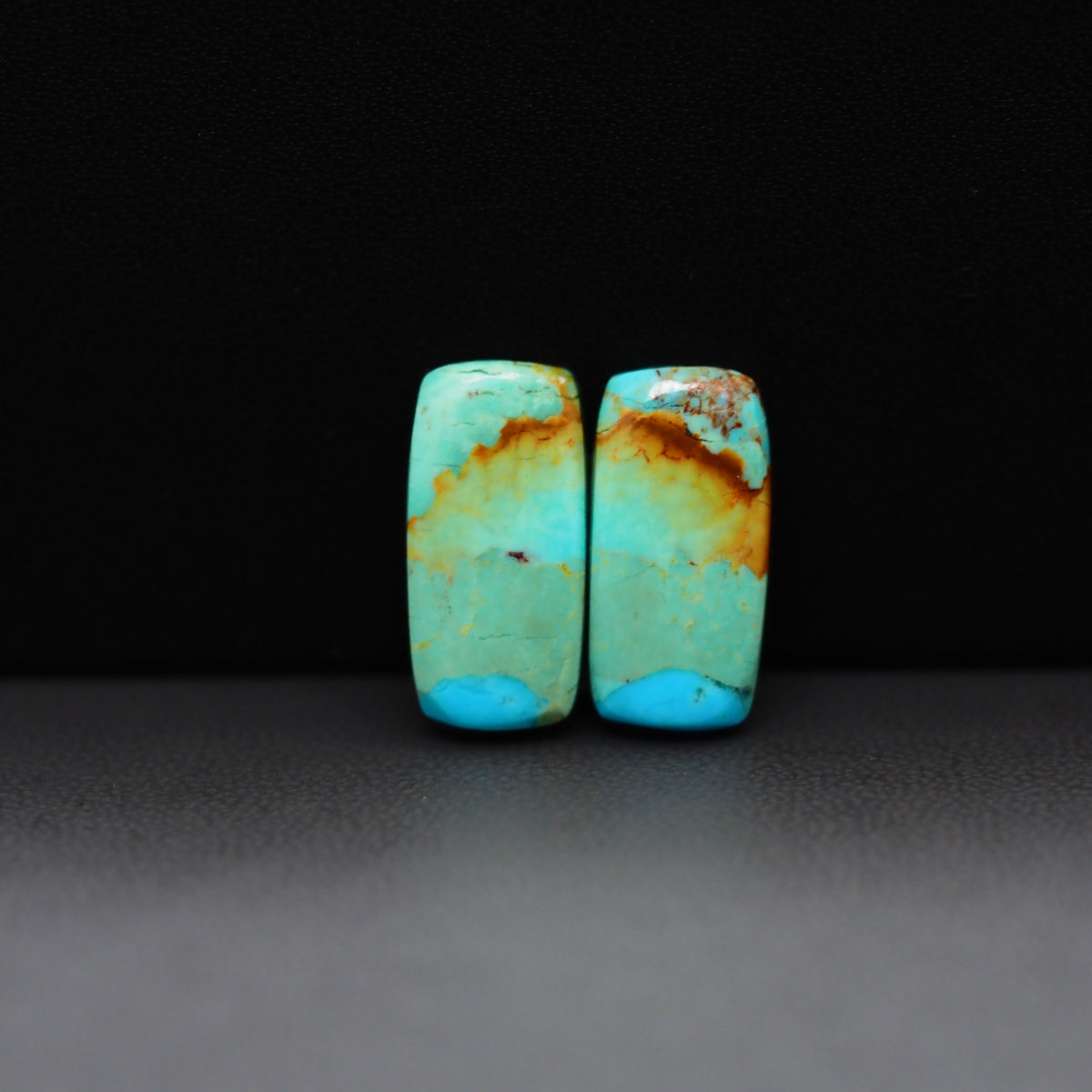 Mohave Mojave turquoise composite pair 18x9x4mm 11ct baguette cabochon Kingman - photo 4