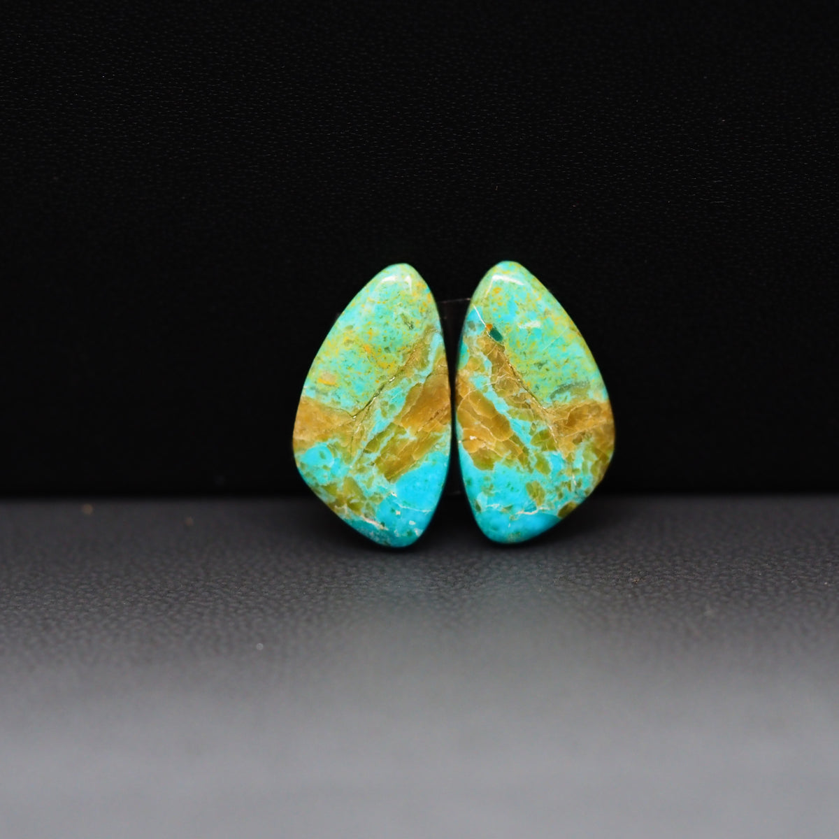 Mohave Mojave turquoise composite pair 17x10x3mm 7ct freeform cabochon Kingman - photo 4