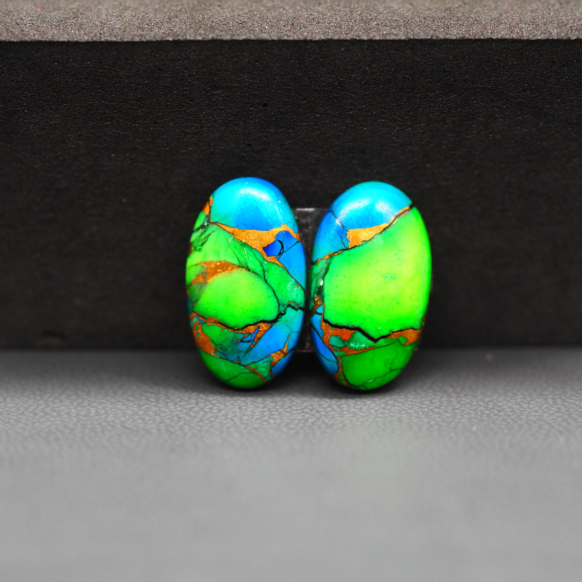 Peacock Dahlia composite pair 18x10x3mm 12ct oval cabochon - photo 4