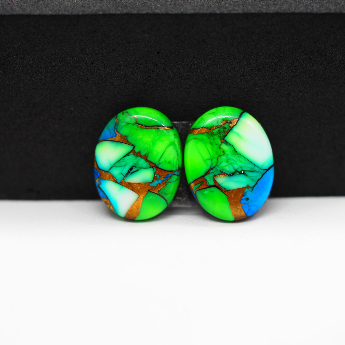 Peacock Dahlia composite pair 16x12x3mm 12.5ct oval cabochon - photo 2
