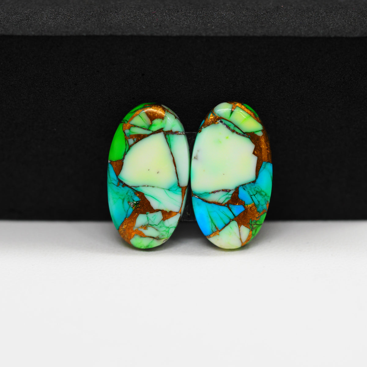 Peacock Dahlia composite pair 20x11x3mm 14.5ct oval cabochon - photo 4