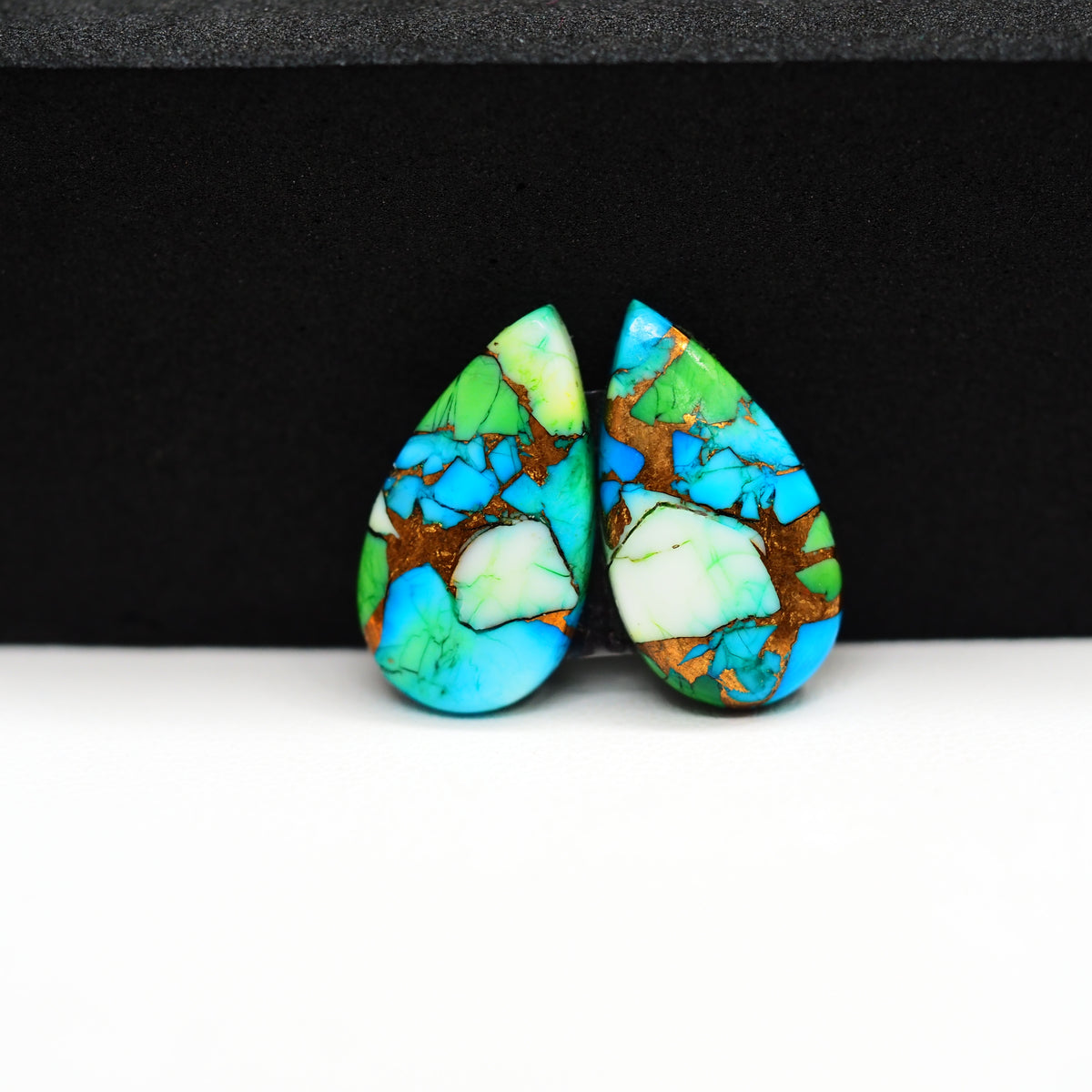 Peacock Dahlia composite pair 17x10x3mm 11.5ct pear cabochon - photo 4