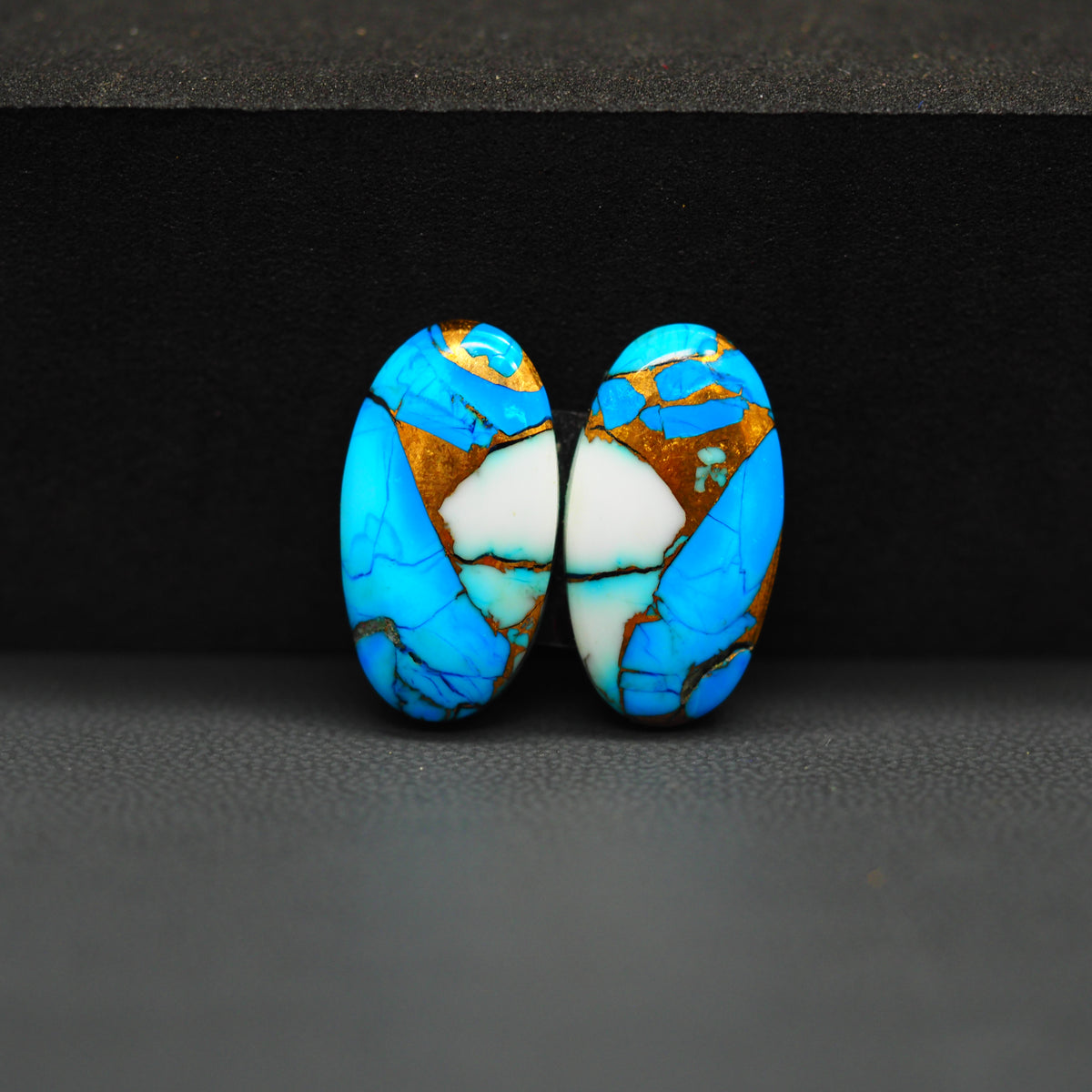 Kingman Ice Blue Dahlia Composite Oval Cabochon Pair 19x10x3mm 14.5ct - icy blue and white stone with copper veining - Pedra Gems