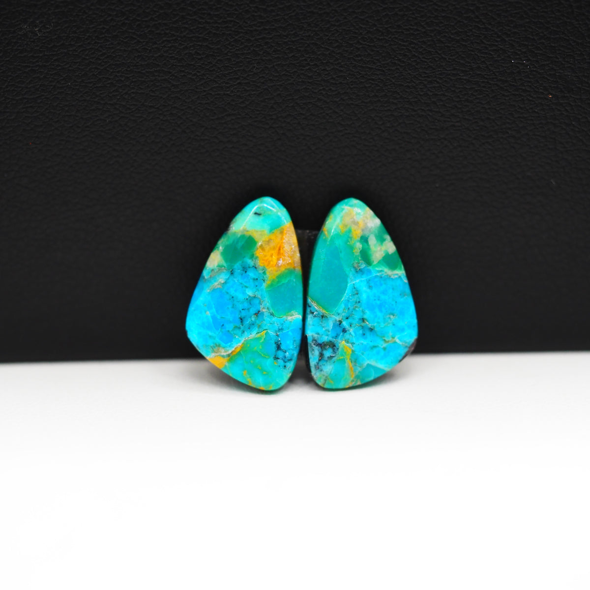 Mohave Buffalo composite pair 18x11x3mm 9ct freeform cabochon Kingman - photo 2