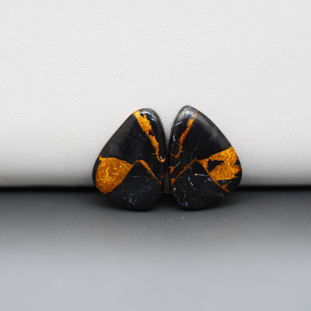 Kingman Black Buffalo Copper Composite Freeform Cabochon Pair 18x13x3mm 12ct - black stone with bright copper veins - Pedra Gems