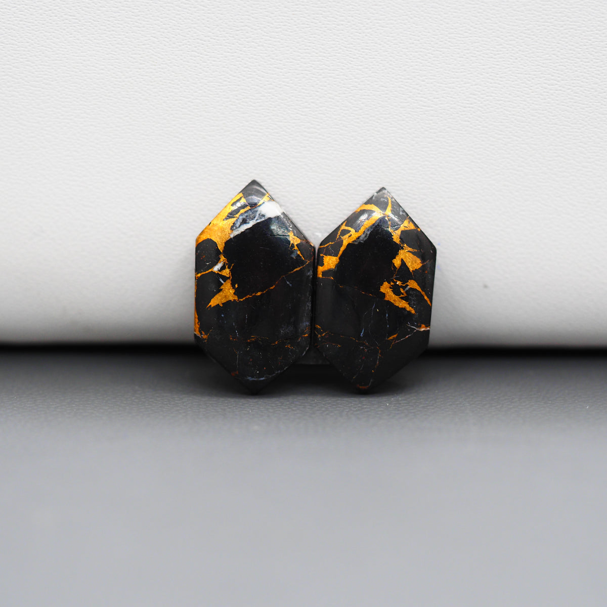 Kingman Black Buffalo Copper Composite Hexagon Cabochon Pair 19x11x3mm 13ct - black stone with bright copper veins - Pedra Gems