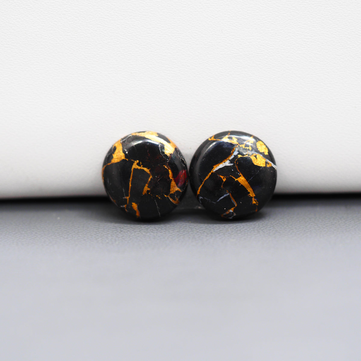 Kingman Black Buffalo Copper Composite Round Cabochon Pair 14x14x4mm 13ct - black stone with bright copper veins - Pedra Gems