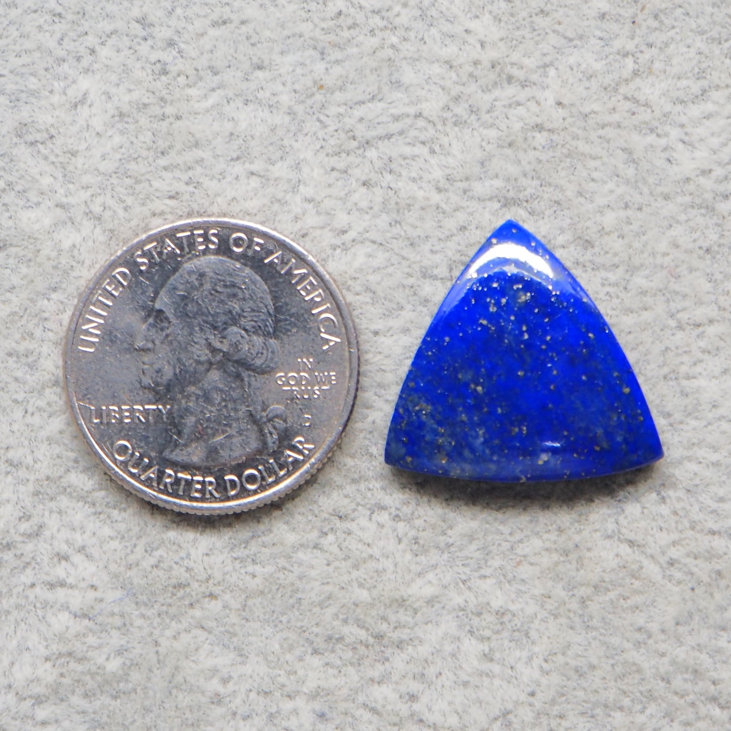 Lapis Lazuli Cabochon 21x22mm 15ct Trillion – Pedra Gems