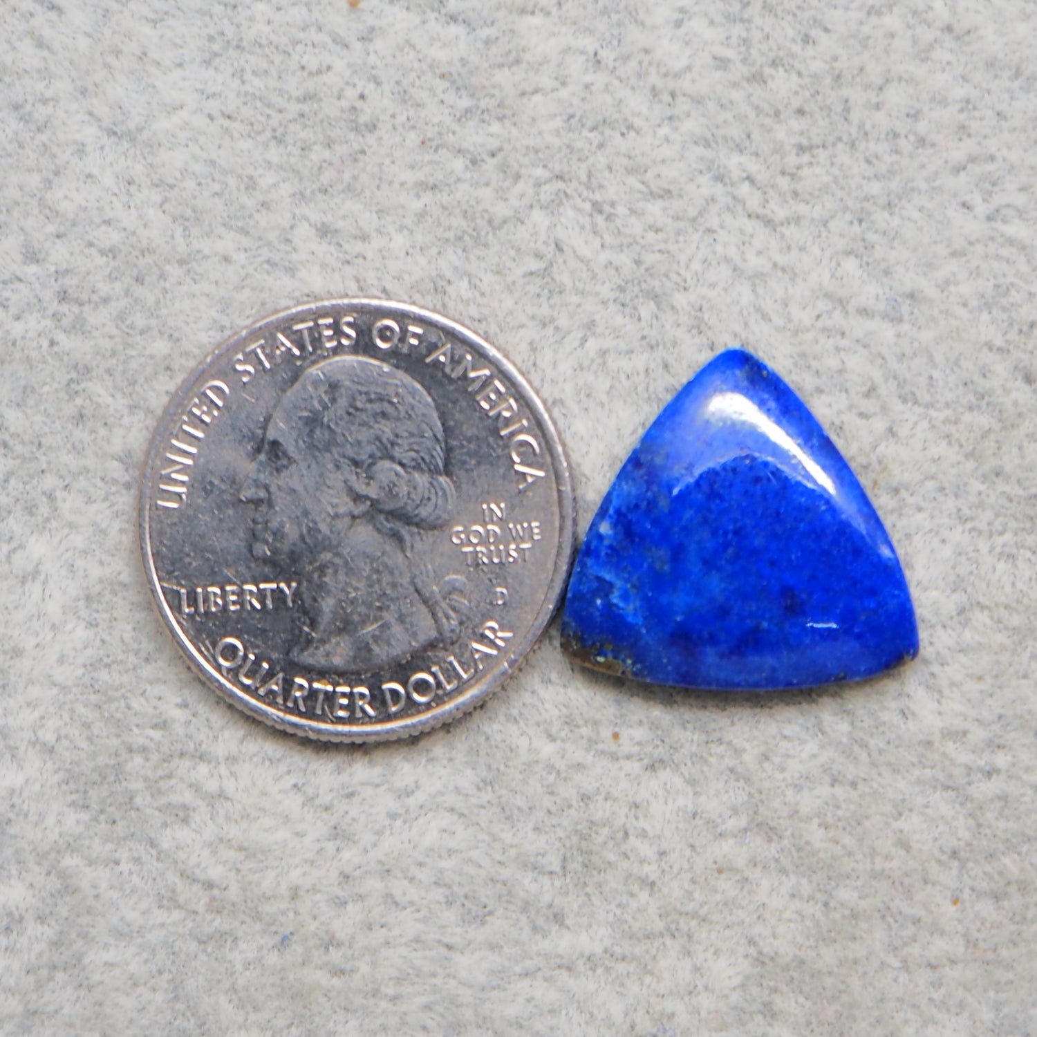 Natural Lapis Lazuli Trillion Cabochon 19x19mm 9ct – Pedra Gems One of a Kind Loose Gemstone