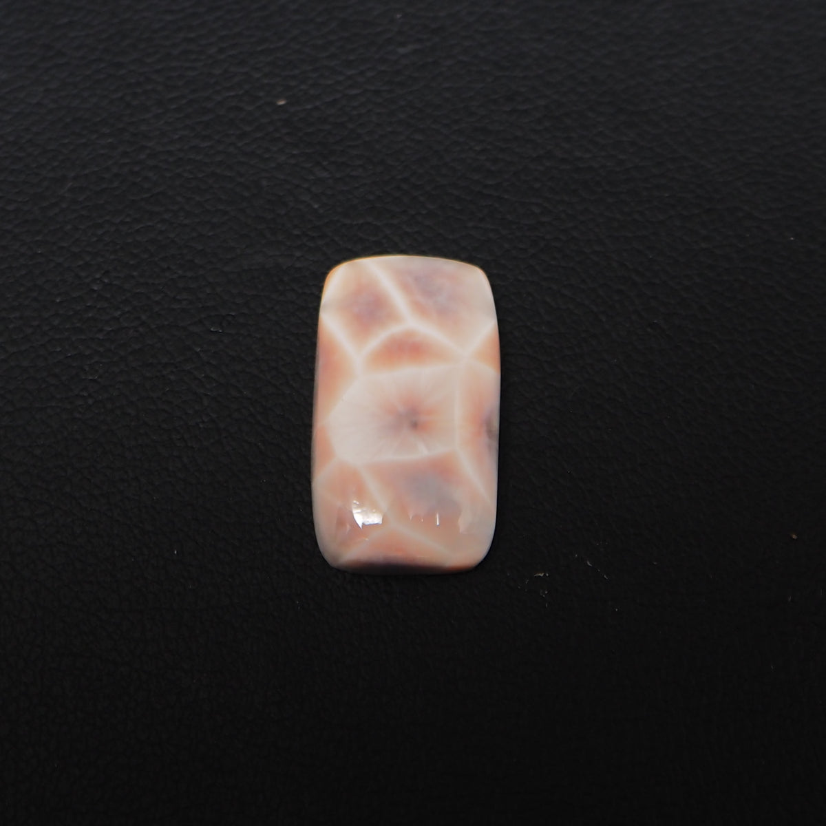 Natural Pink Natrolite (Thomsonite) Cushion Cabochon 18x10x4mm 5ct - view 4 - Pedra Gems