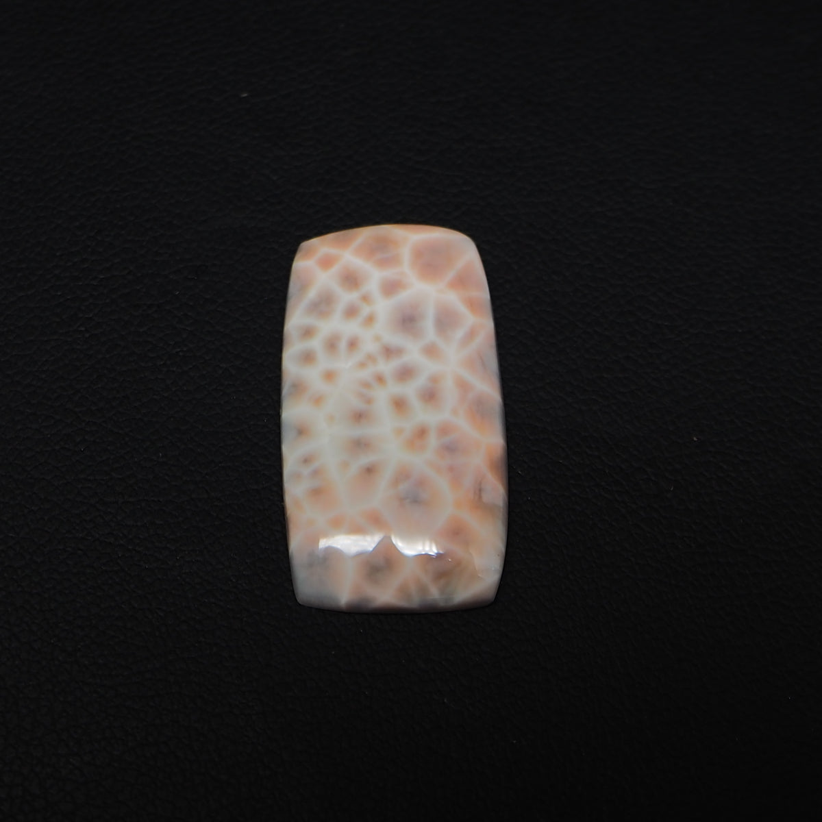 Natural Pink Natrolite (Thomsonite) Cushion Cabochon 26x14x4mm 12ct - view 4 - Pedra Gems