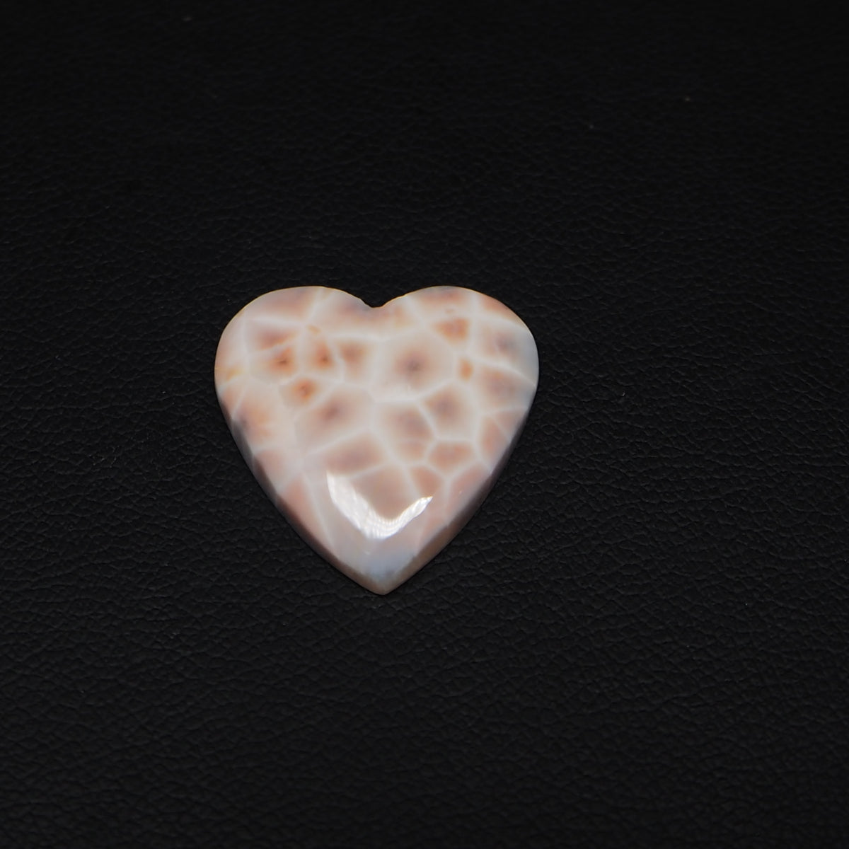 Natural Pink Natrolite (Thomsonite) Heart Cabochon 20x19x4mm 9.5ct - view 2 - Pedra Gems