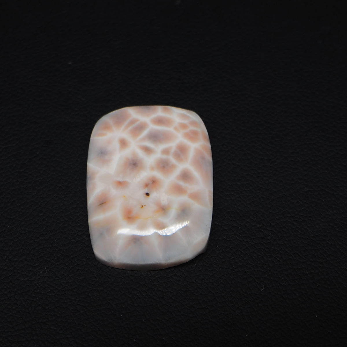 Natural Pink Natrolite (Thomsonite) Cushion Cabochon 24x17x6mm 19ct - view 4 - Pedra Gems