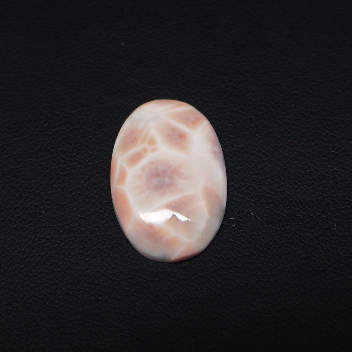 Natural Pink Natrolite (Thomsonite) Oval Cabochon 23x15x5mm 11.5ct - view 4 - Pedra Gems