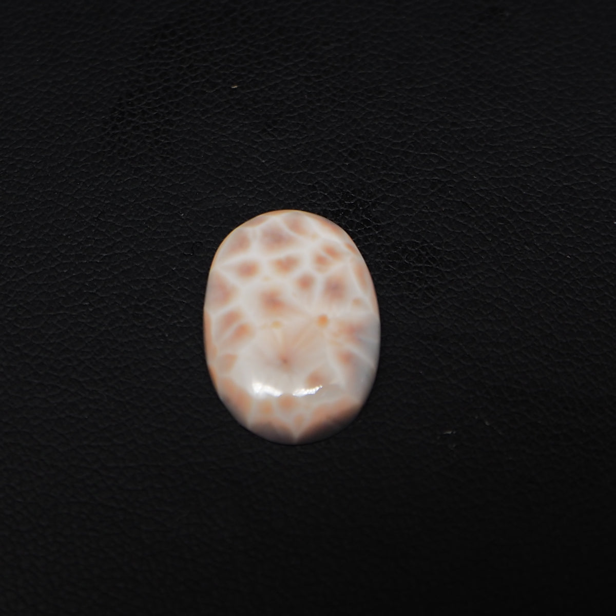 Natural Pink Natrolite (Thomsonite) Oval Cabochon 17x12x5mm 6ct - view 4 - Pedra Gems