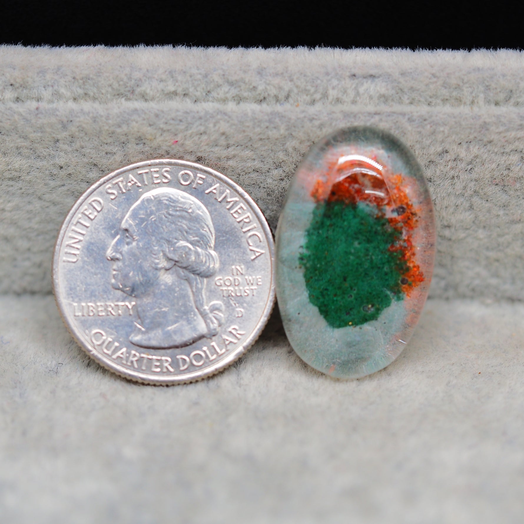 Garden quartz drill fill cabochon 27x27mm oval green orange mineral fill Pedra Gems