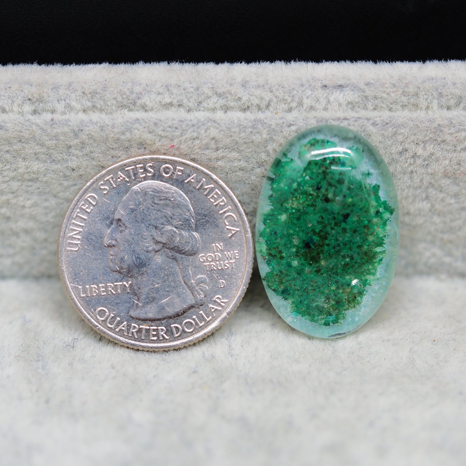 Garden quartz drill fill cabochon 26x18mm oval deep green mineral fill Pedra Gems