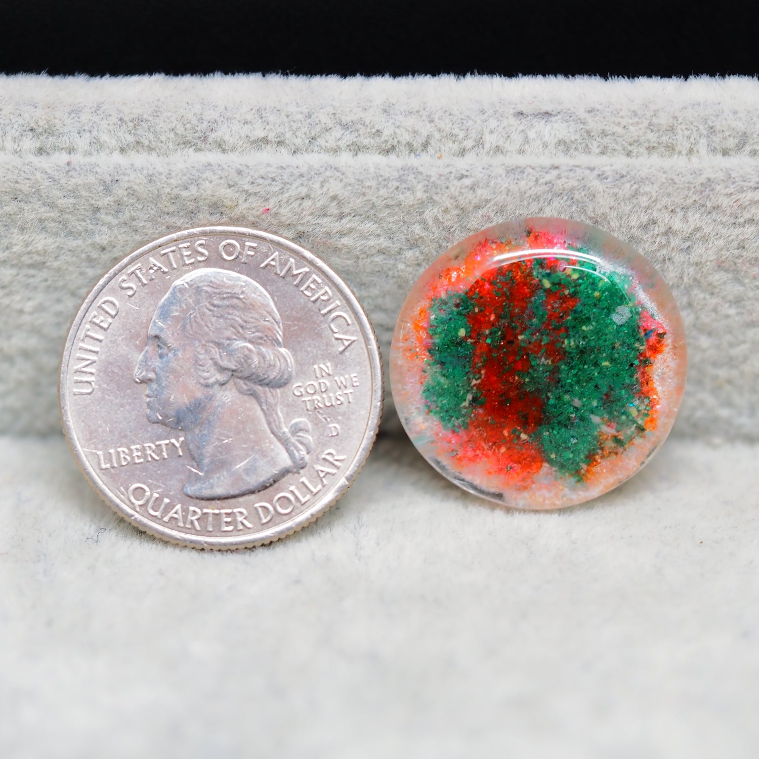 Garden quartz drill fill cabochon 22x22mm round green red mineral fill Pedra Gems