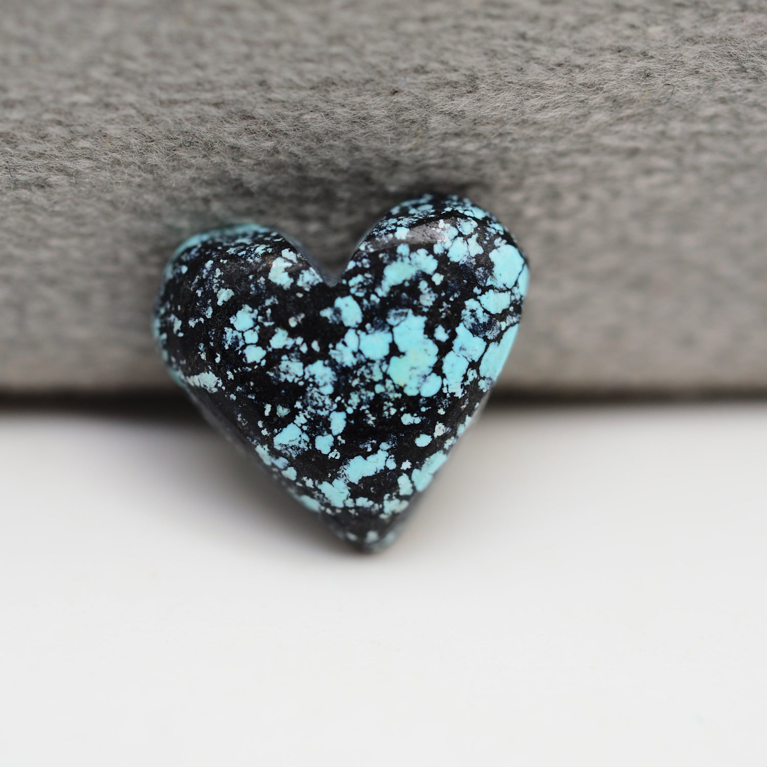Natural Tibetan Turquoise Cabochon Gemstone Heart Shape  12xx13x4 MM