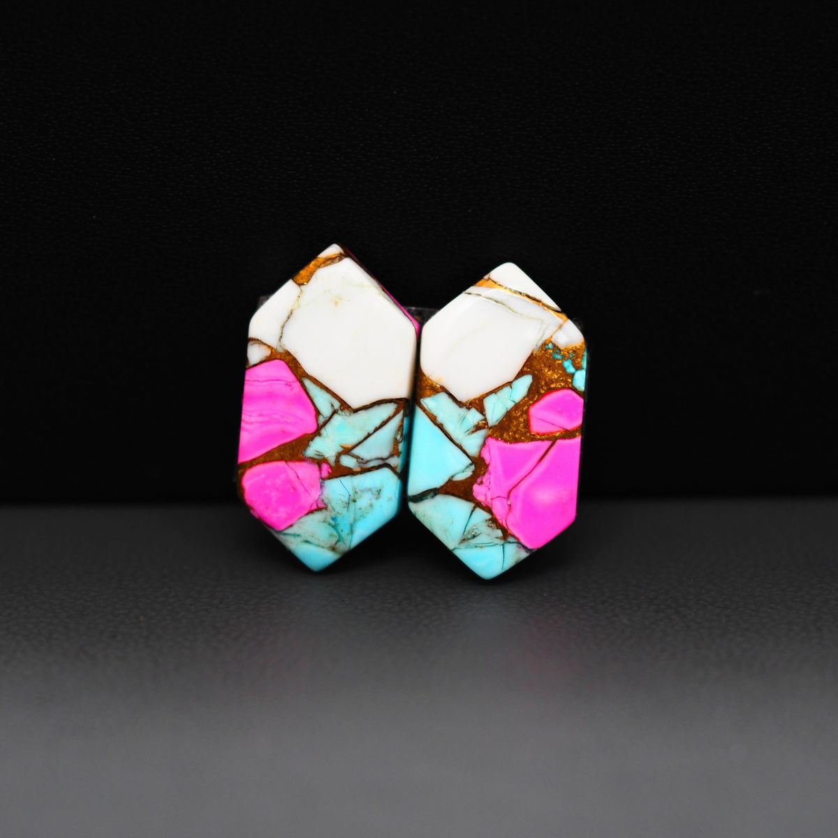 Cotton Candy Pair 20x11x3mm 13.5ct