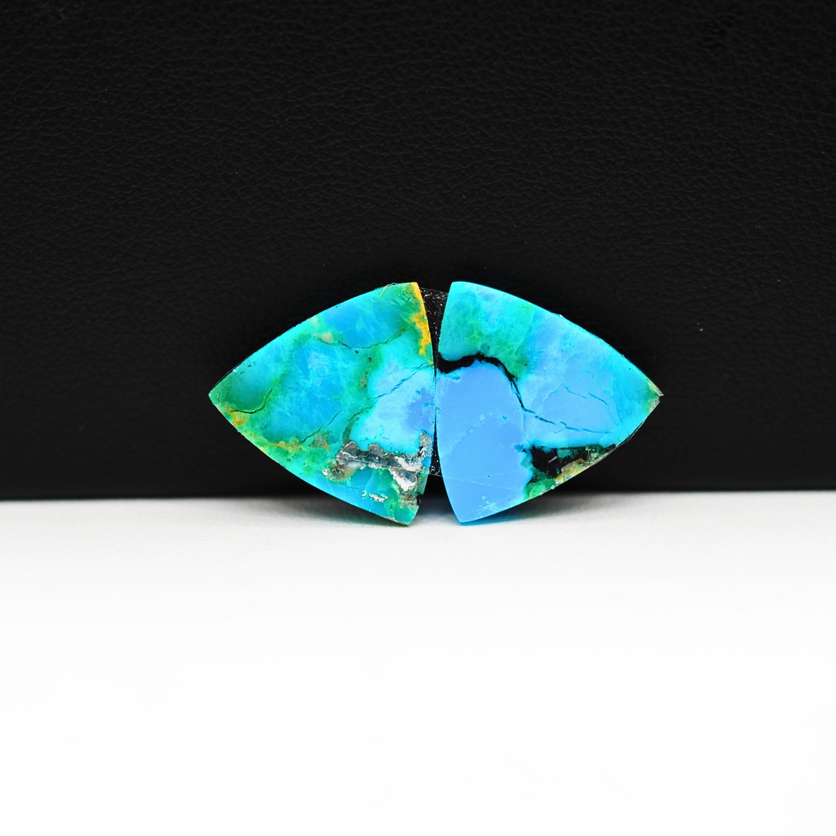 Mohave Buffalo composite pair 15x15x3mm 11ct trillion cabochon Kingman - photo 3