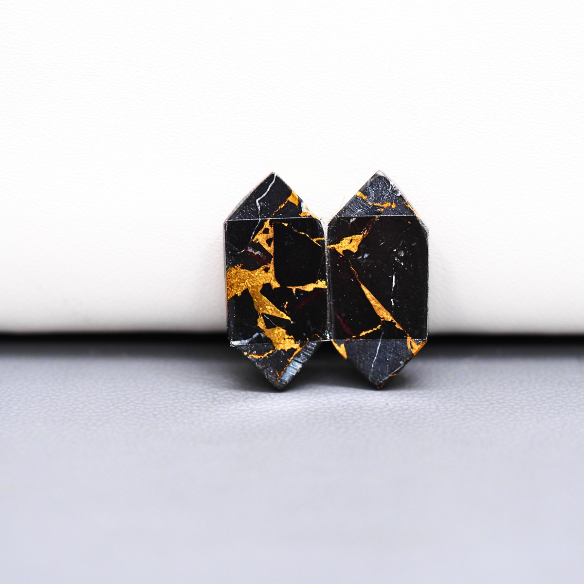 Kingman Black Buffalo Copper Composite Hexagon Cabochon Pair 21x10x3mm 13.5ct - black stone with bright copper veins - Pedra Gems