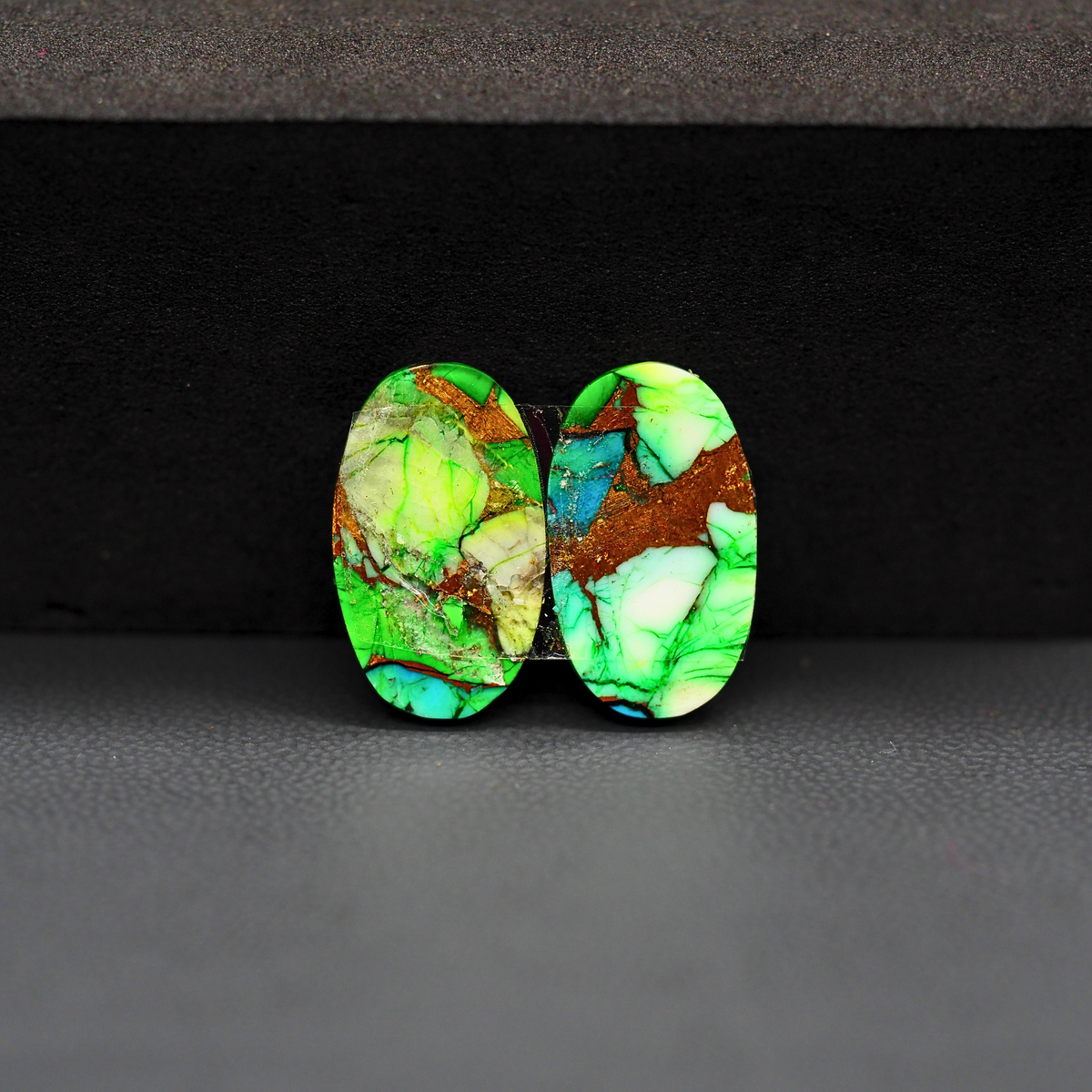 Peacock Dahlia composite pair 17x10x3mm 12ct oval cabochon - photo 3