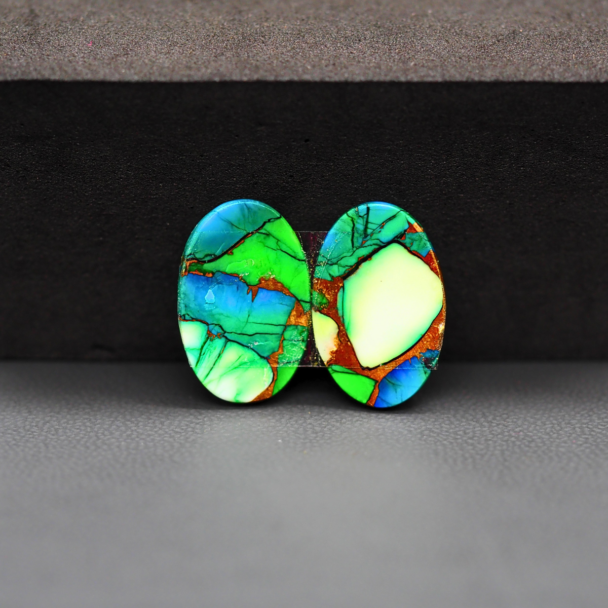Peacock Dahlia composite pair 18x12x3mm 14ct oval cabochon - photo 3