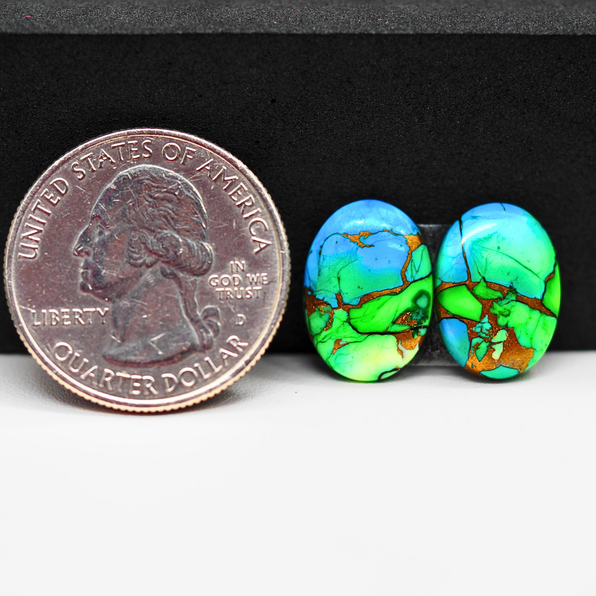 Peacock Dahlia composite pair 15x11x3mm 9ct oval cabochon - photo 1