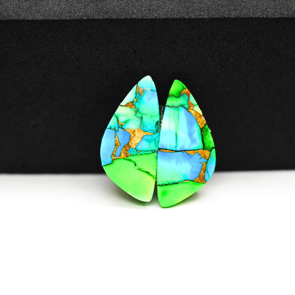 Peacock Dahlia composite pair 20x9x3mm 10ct freeform cabochon - photo 3