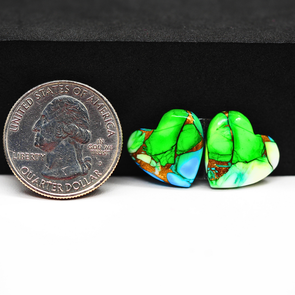 Peacock Dahlia composite pair 16x16x3mm 13.5ct heart cabochon - photo 1