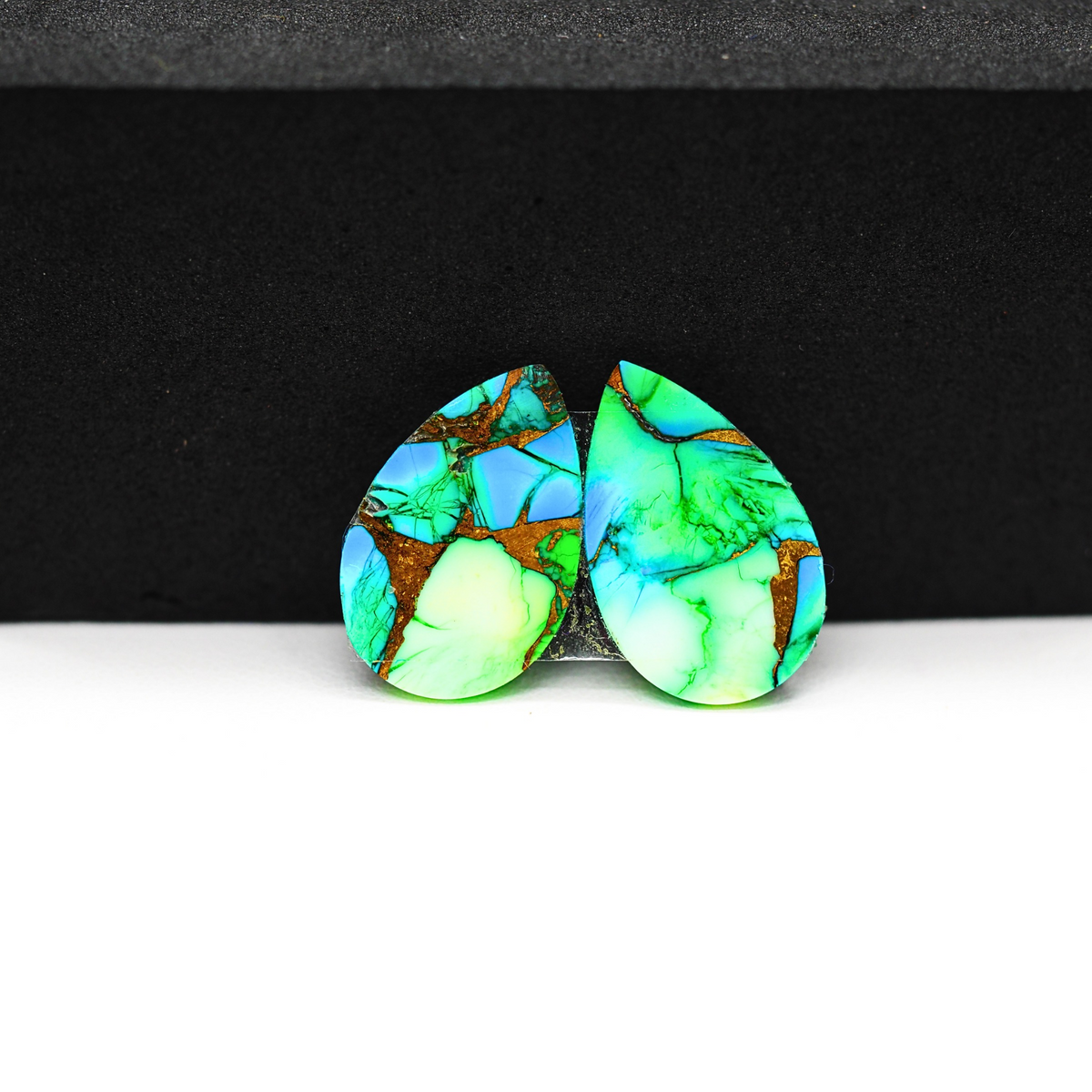 Peacock Dahlia composite pair 17x11x3mm 9.5ct pear cabochon - photo 3