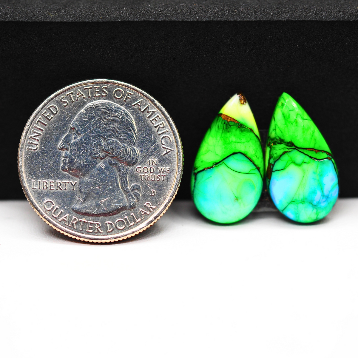 Peacock Dahlia composite pair 19x10x3mm 11ct pear cabochon - photo 1