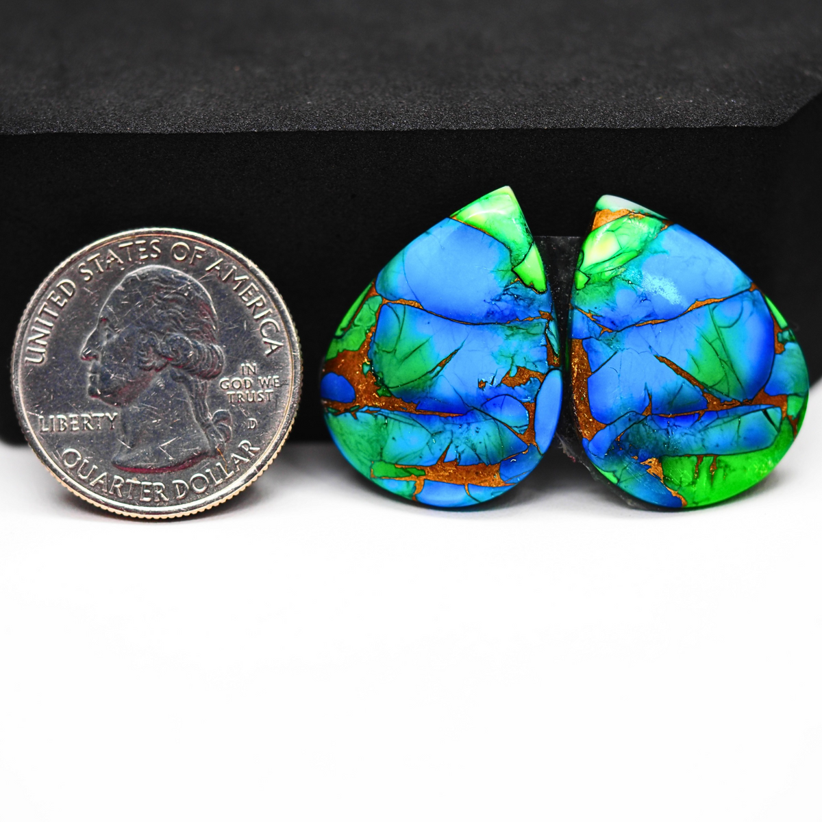Peacock Dahlia composite pair 27x20x3mm 30.5ct pear cabochon - photo 1