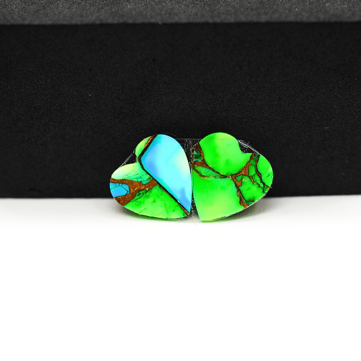 Peacock Dahlia composite pair 13x12x3mm 8.5ct heart cabochon - photo 3