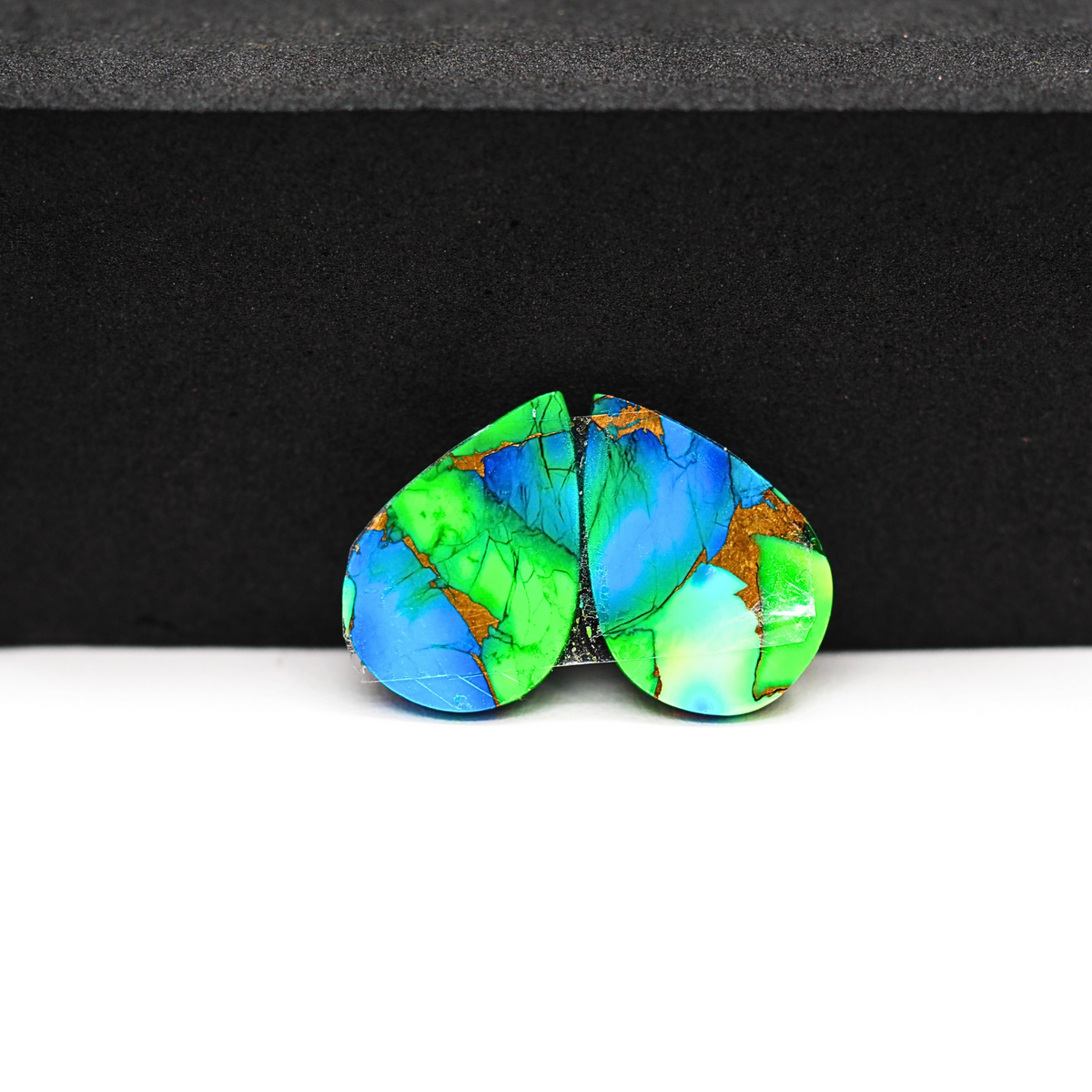 Peacock Dahlia composite pair 17x11x3mm 10.5ct pear cabochon - photo 3