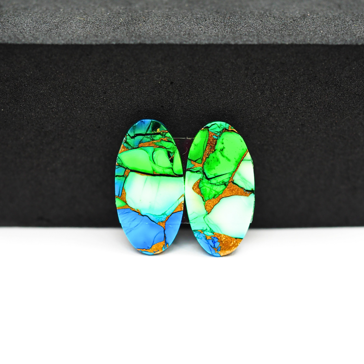 Peacock Dahlia composite pair 18x10x3mm 11.5ct oval cabochon - photo 3